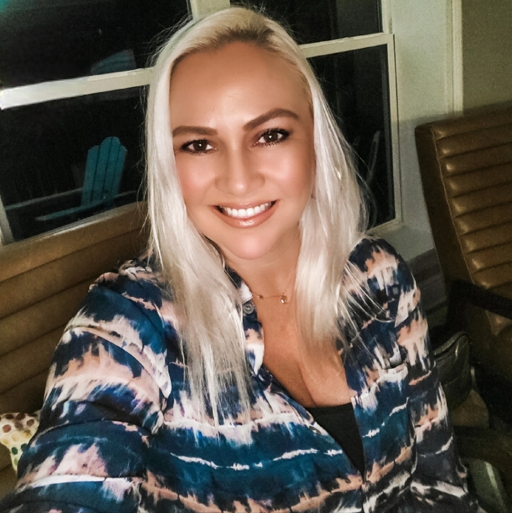 Meet your Posher, Kelli